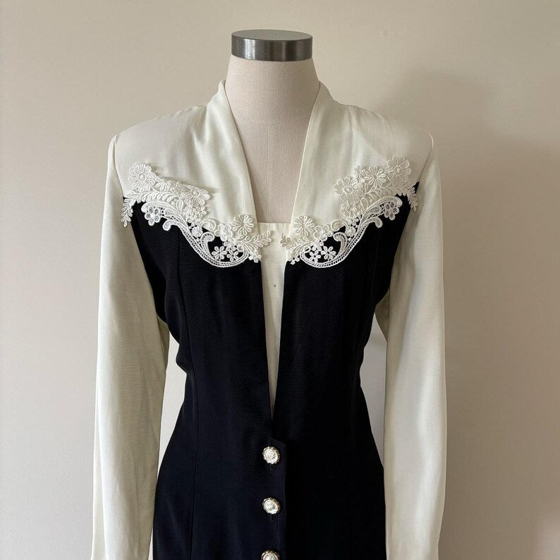 vintage dress shirt dress 80s retro vintage style white black lace secretary dress button down floral minimalist Made in USA size M
