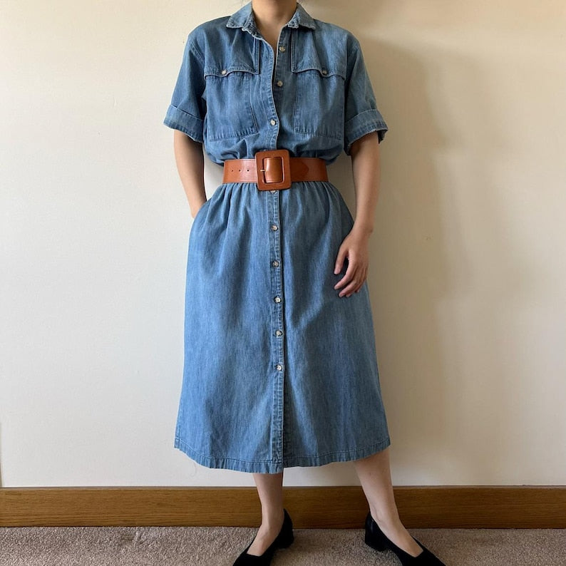 vintage denim dress shirt dress button down blue midi field dress market dress sun dress retro vintage style 80s 90s Made in USA size M/L